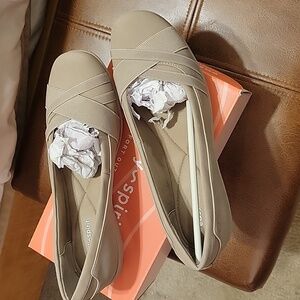 Easy Spirit Acasia Slip-On Flats Size 8 Tan Beige